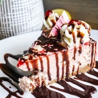 White Chocolate Raspberry Cheesecake