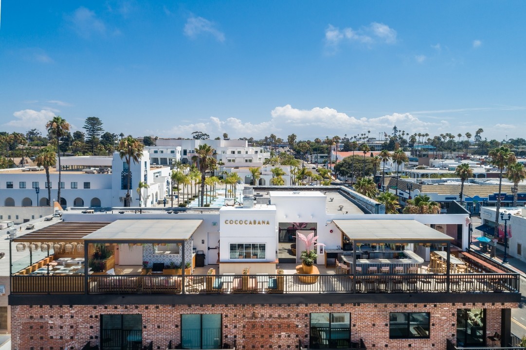 The Lobby Tiki Bar/CocoCabana 408 Pier View Way
