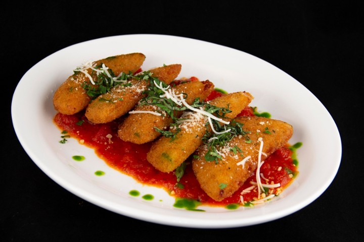 Crispy Mozzarella Half Pipes