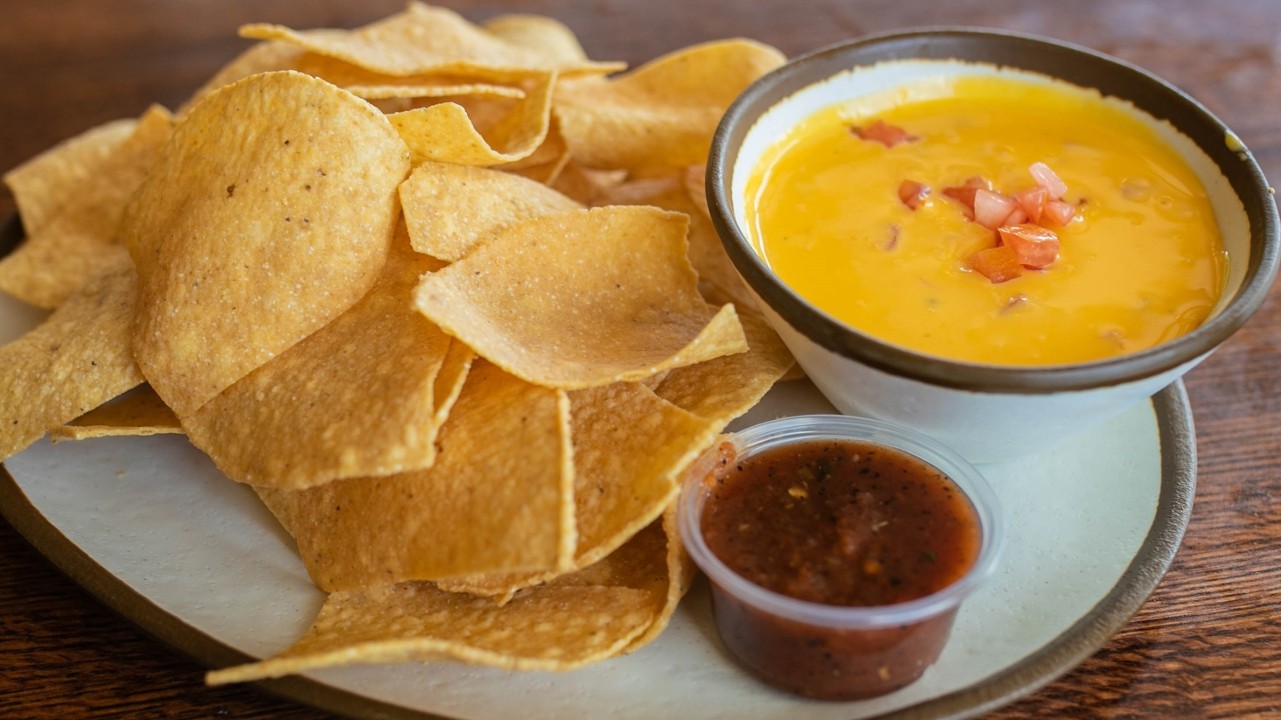 CHIPS & QUESO SMALL