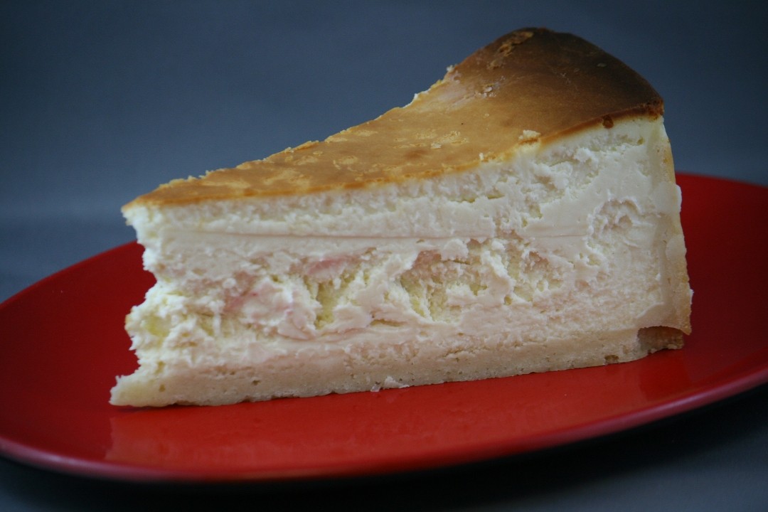 Bubbe's Plain Cheesecake - Slice