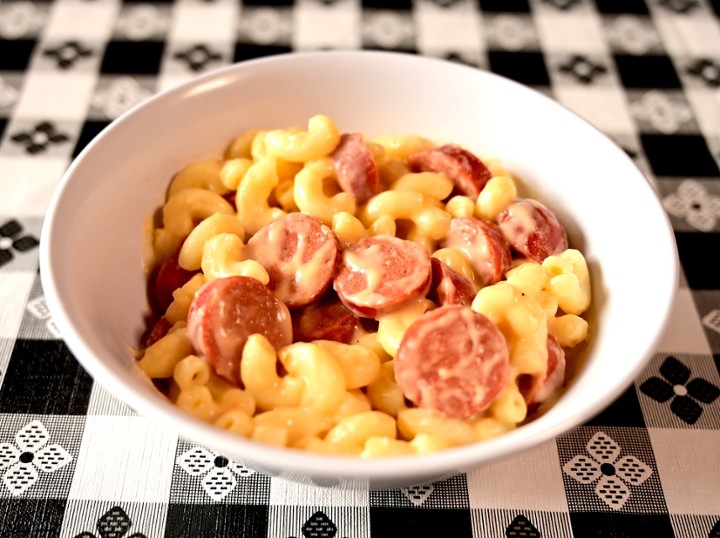 Baked Mac and Cheese w/ Hot Dog Rounds