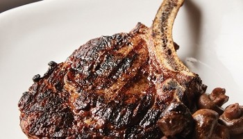Palmer's Steakhouse 122 E Capitol Dr