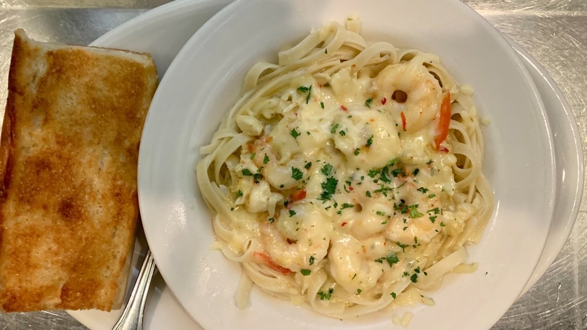 Shrimp & Crabmeat Fettucine