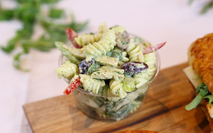 Arugula Pesto Chicken Pasta Salad (individual)